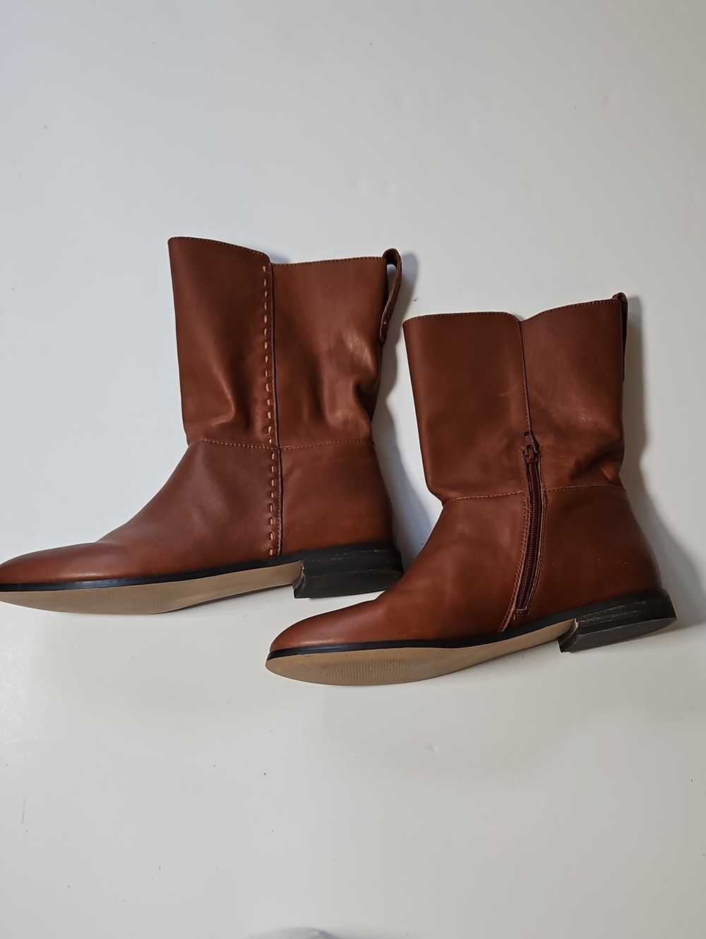 Lands End Leather Slouchy Ankle/Calf Boots Stitching Side Zip SZ 9.5 Brown